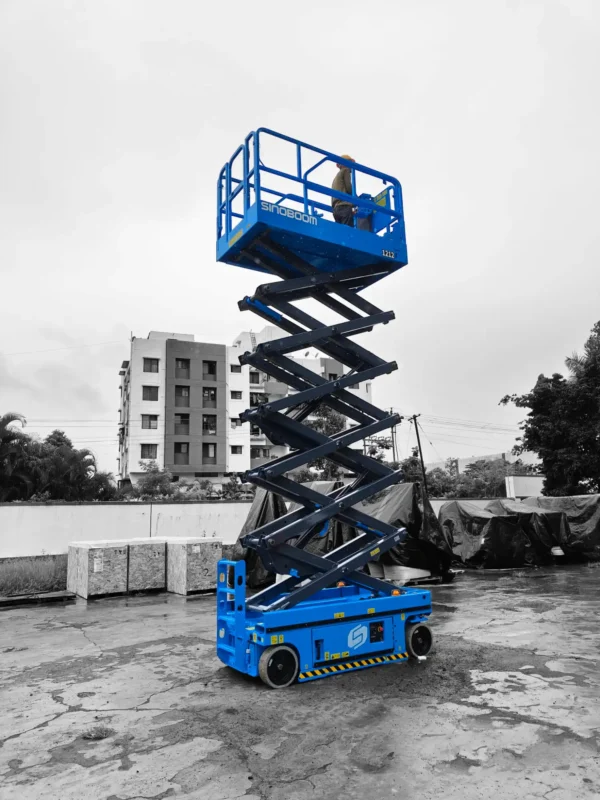 Self Propelled Scissor Lift